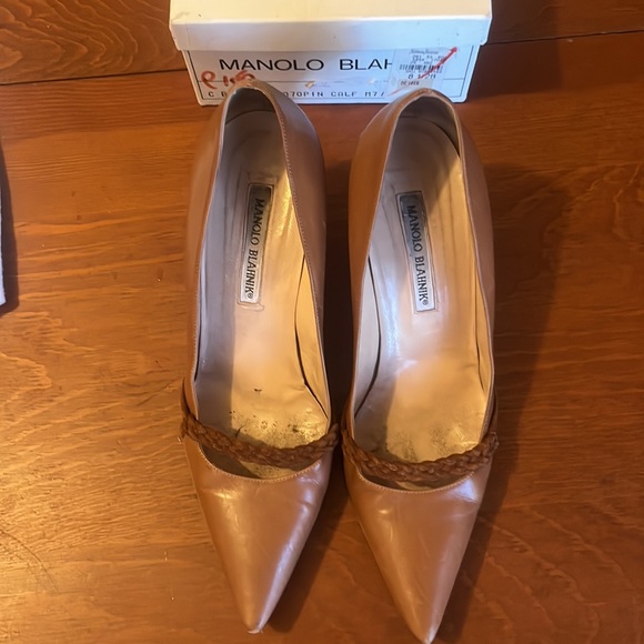 Manolo Blahnik High Heels! Size 8 1/2 or Euro 38 1/2 Camel color w/ braid detai - Picture 2 of 11